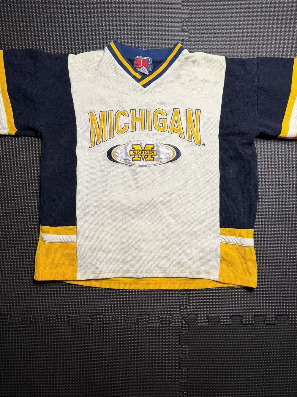 Team Plus Michigan Wolverines Jersey Size XL Vintage College NCAA
